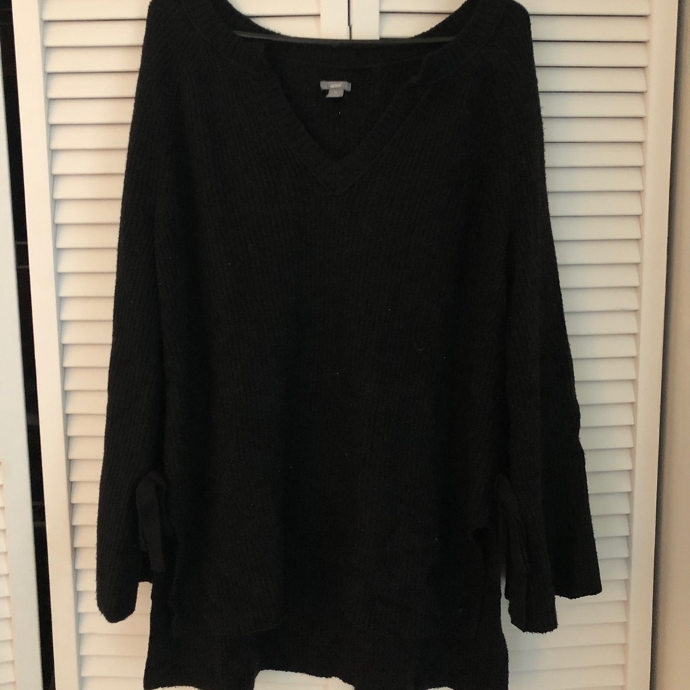 Aerie black sweater